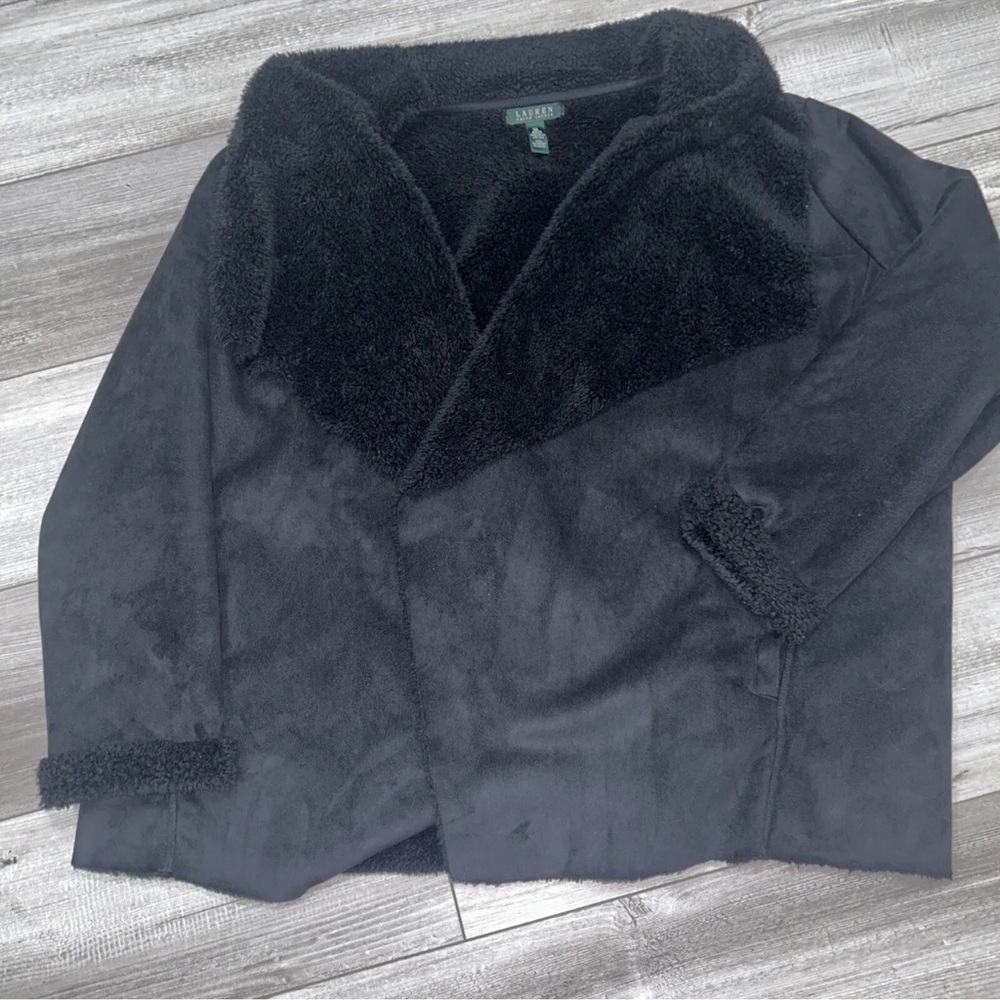 Ralph Lauren Cropped Shawl / Coat Black on Black Faux Fur Size Women’s 3X